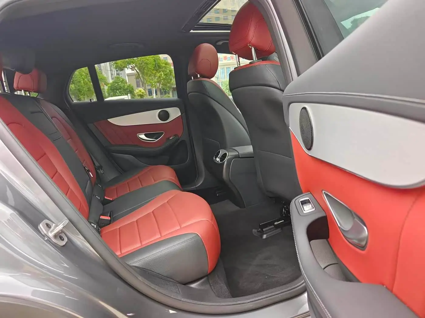 Mercedes-Benz GLC Coupe 2023 — Фото 16/20