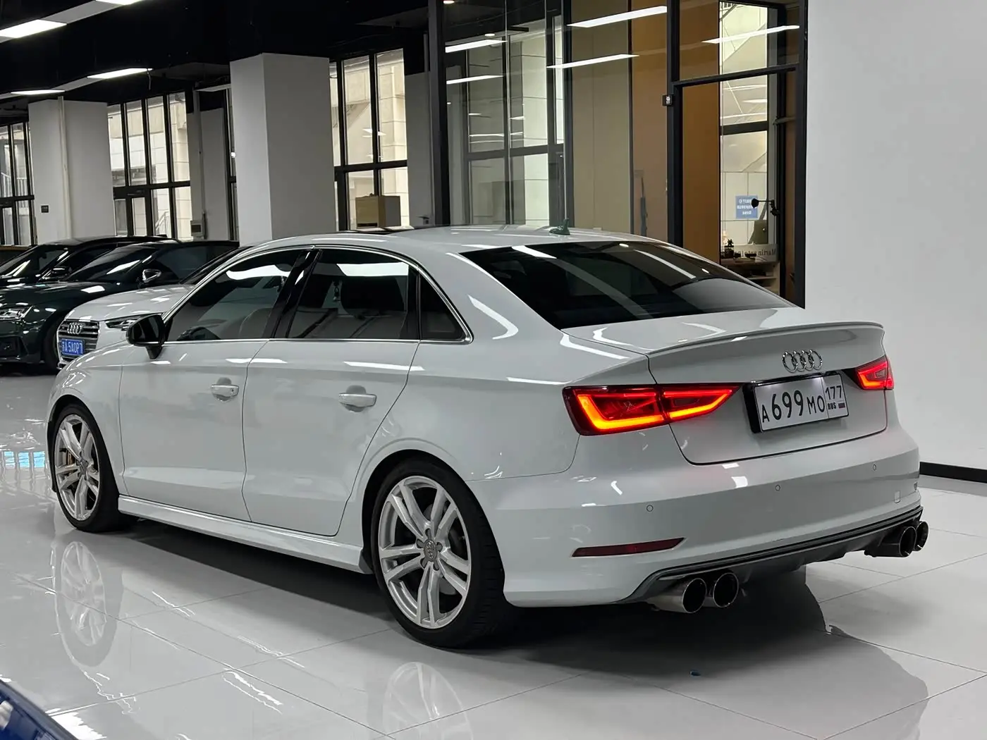 Audi S3 2015 — Фото 3/16