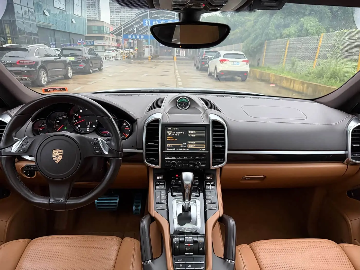 Porsche Cayenne 2013 — Photo 9/10