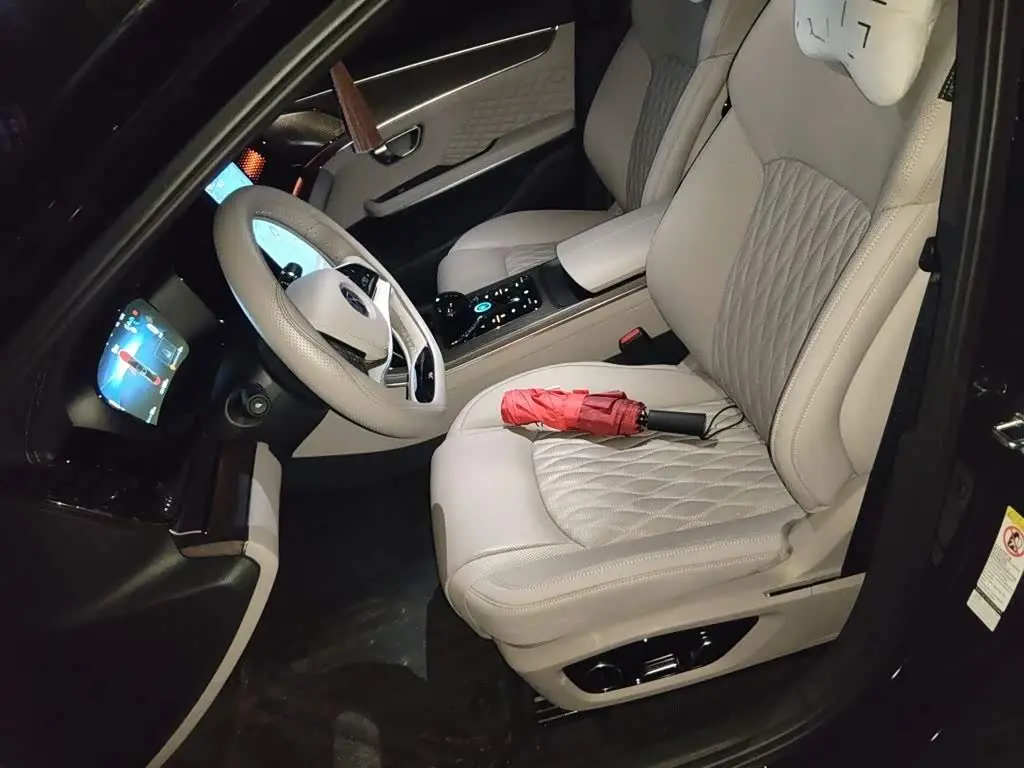 BYD Han 2024 — Şəkil 16/20