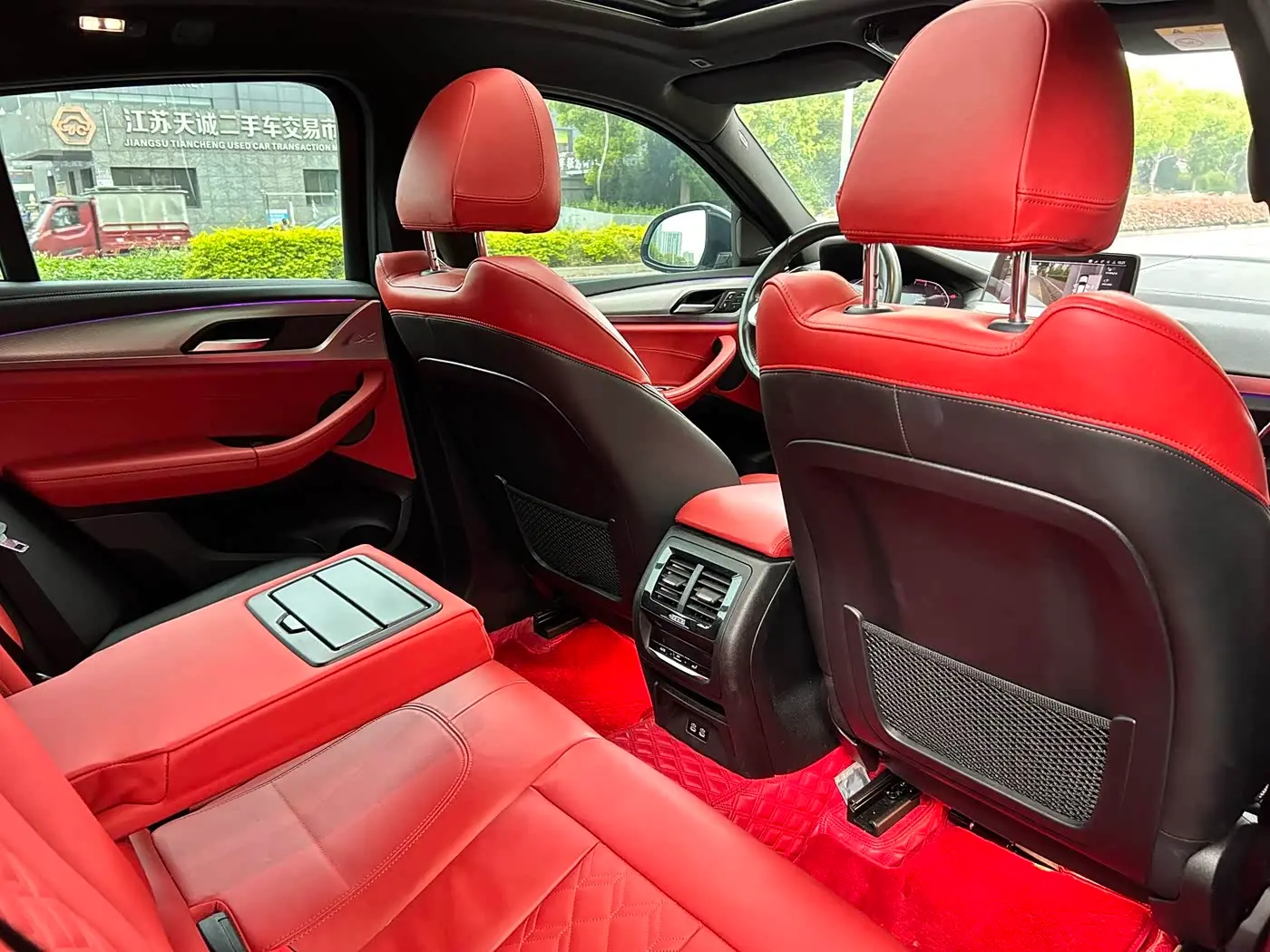 BMW X4 2021 — Фото 16/18