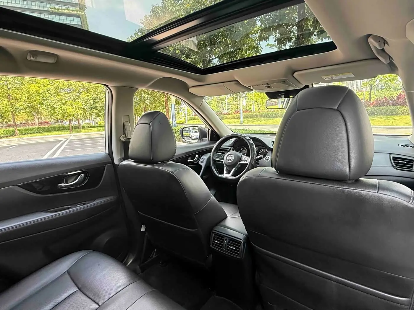 Nissan X-Trail 2021 — Photo 15/18