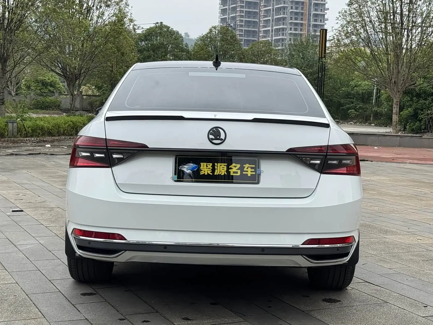 Škoda Superb 2024 — Photo 8/9