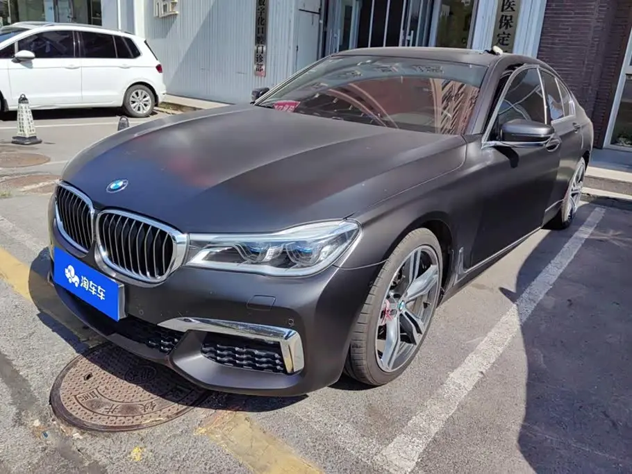 BMW 7 Series 2018 — Фото 1/16