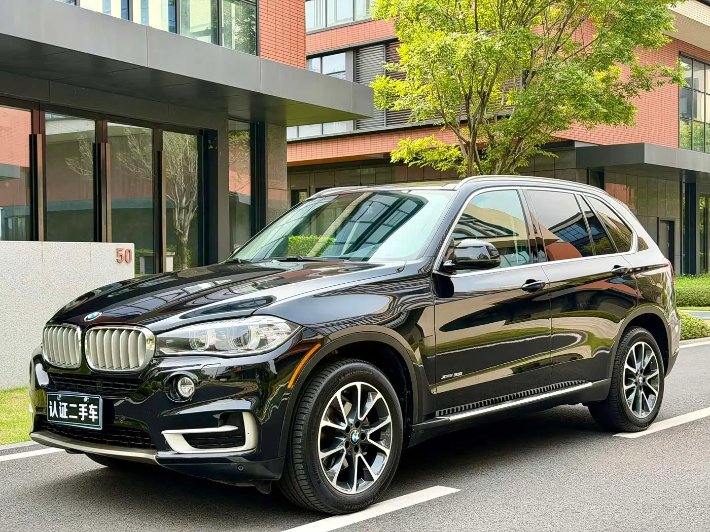BMW X5 2014 — Фото 1/20