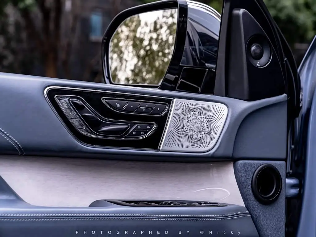 Lincoln Navigator 2020 — Фото 9/18