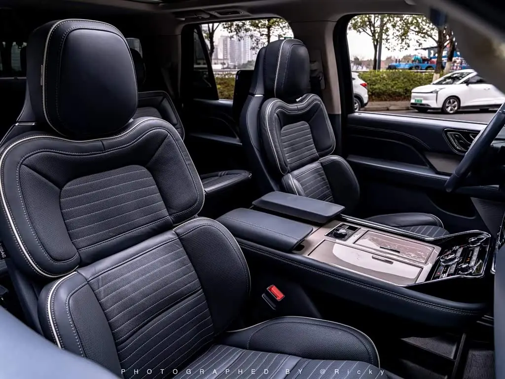 Lincoln Navigator 2020 — Фото 10/18