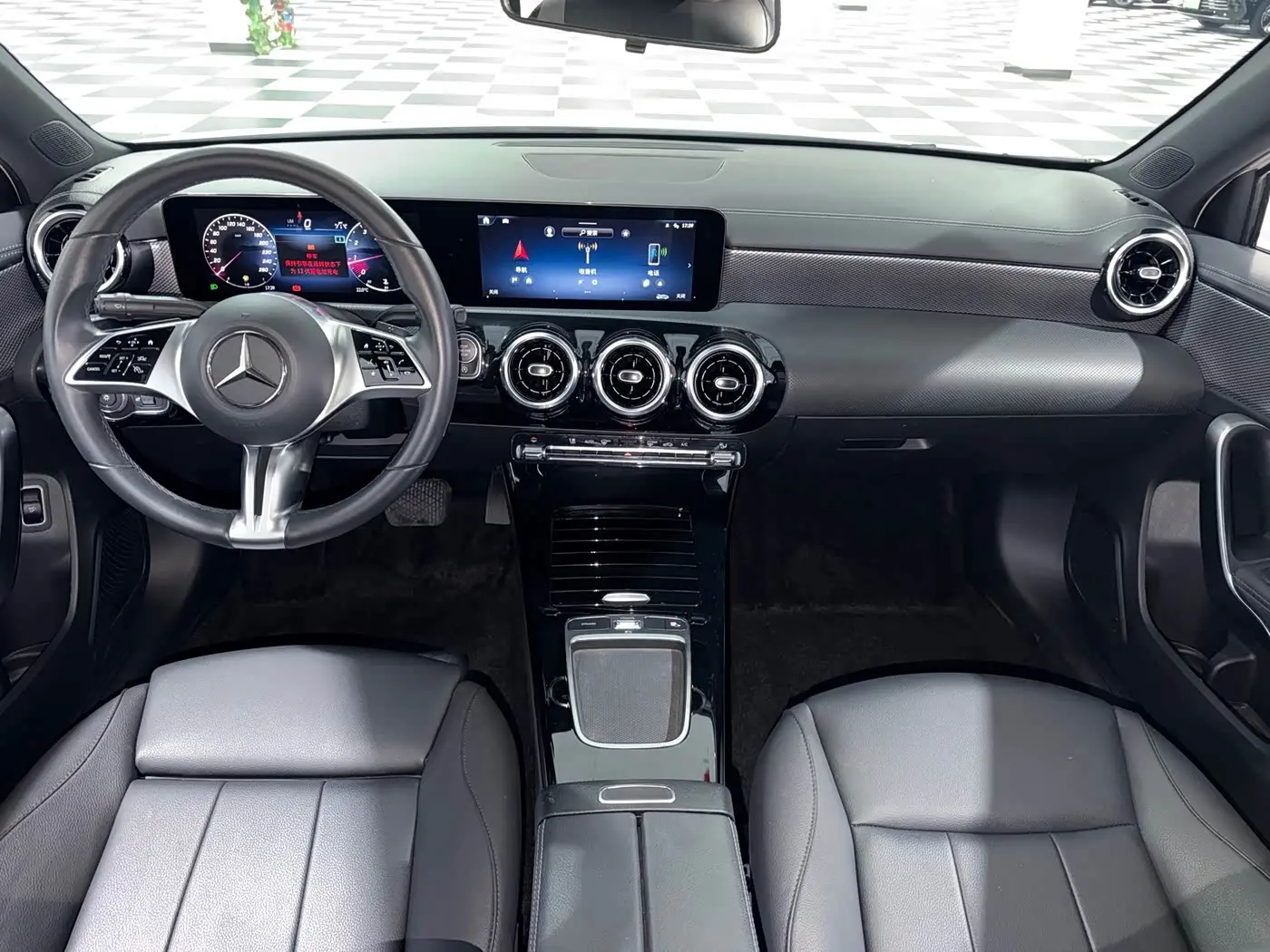 Mercedes-Benz A-Class 2023 — Фото 7/12