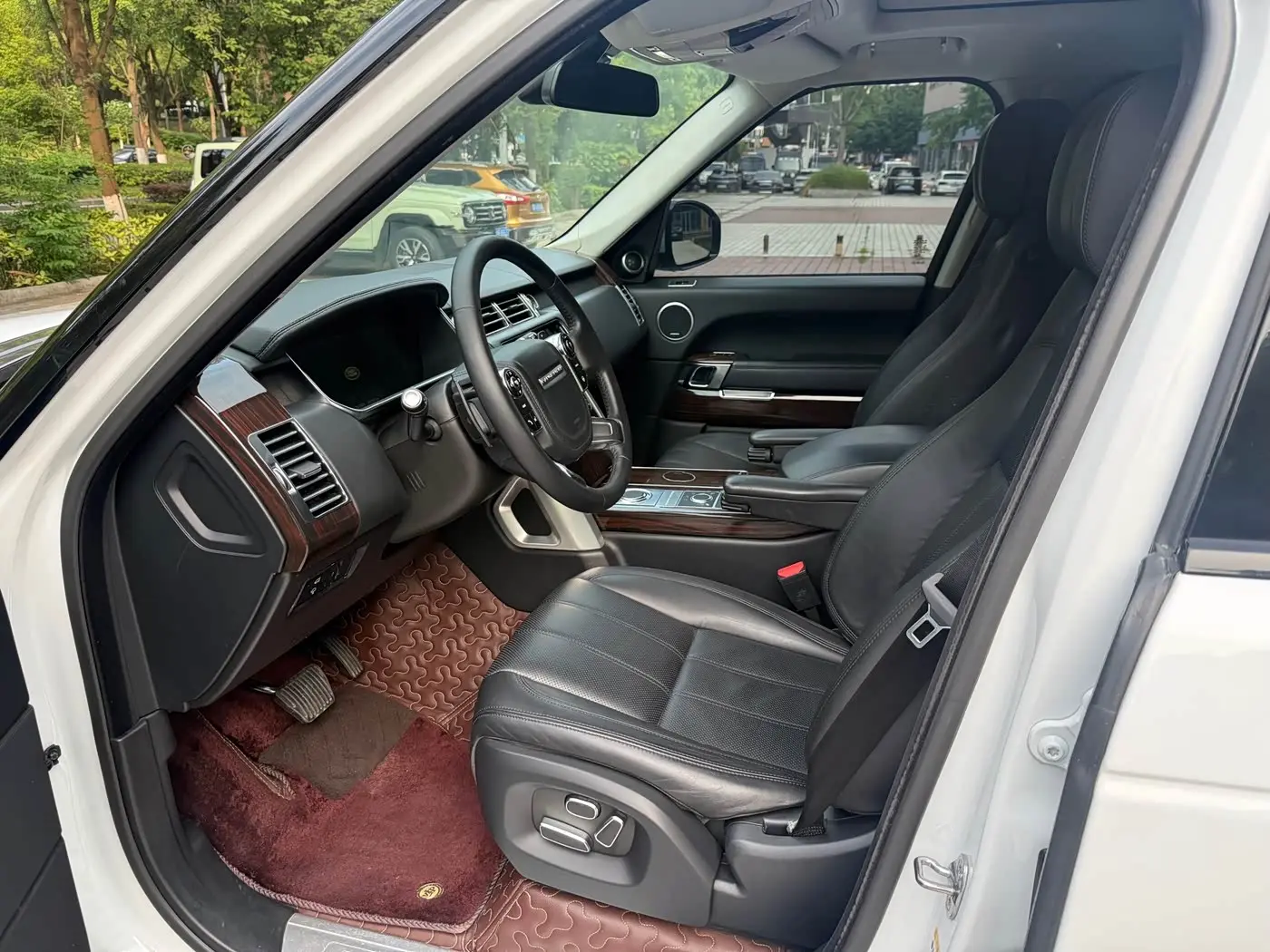 Land Rover Range Rover 2014 — Фото 10/11