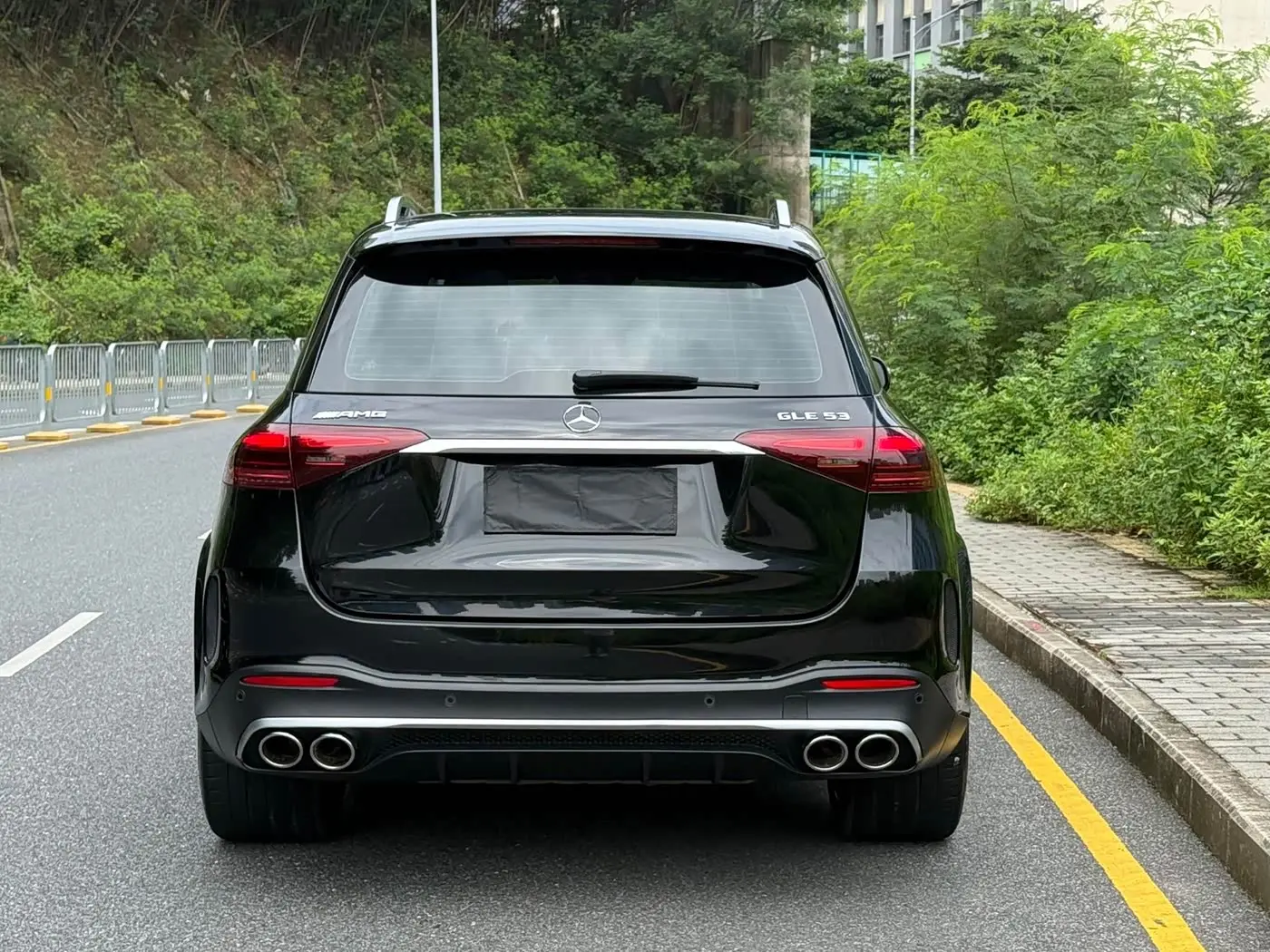 Mercedes-Benz GLE AMG 2023 — Фото 6/20