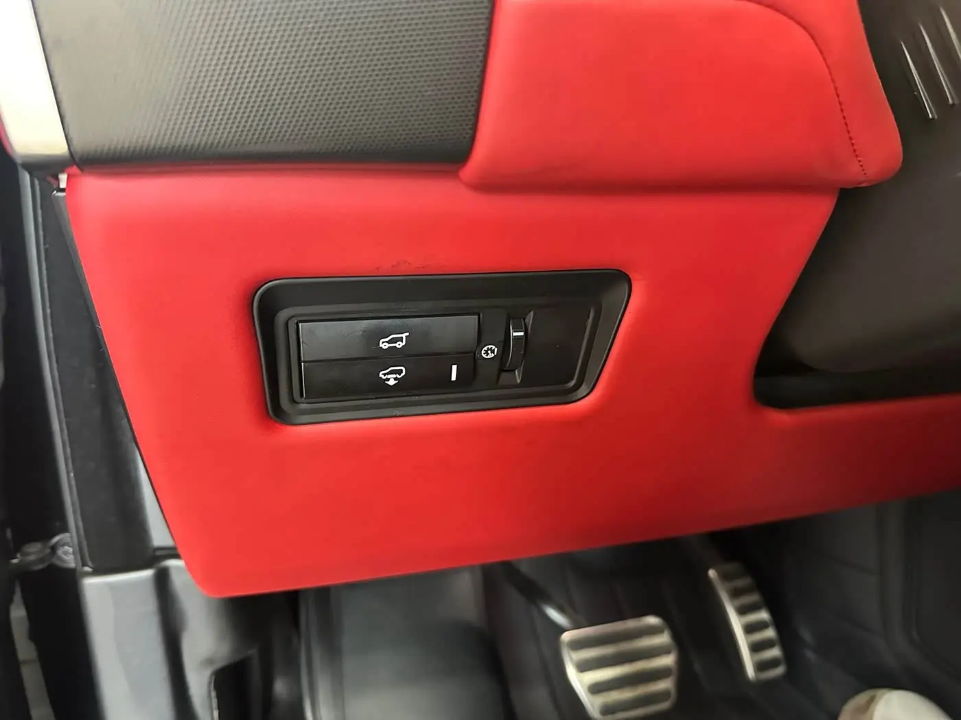 Land Rover Range Rover Sport 2015 — Photo 7/17