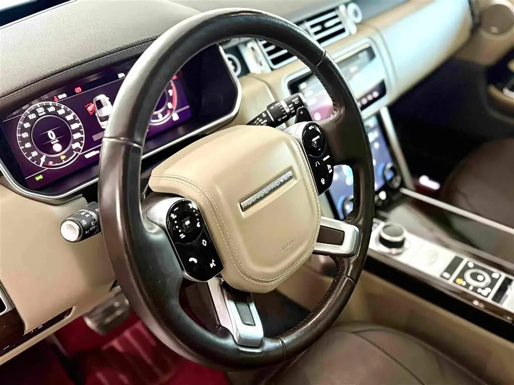 Land Rover Range Rover 2022 — Photo 10/20