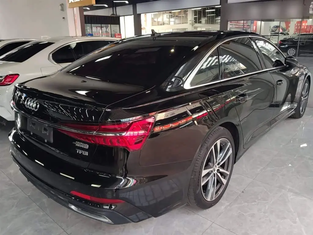 Audi A6L 2020 — Photo 7/20
