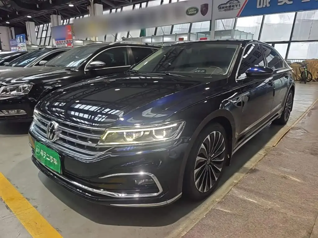 Volkswagen Phideon 2021 — Photo 2/20