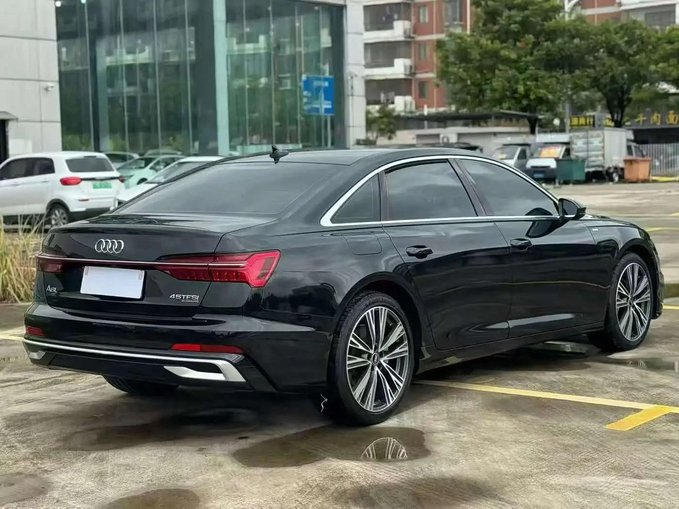 Audi A6L 2023 — Photo 9/9