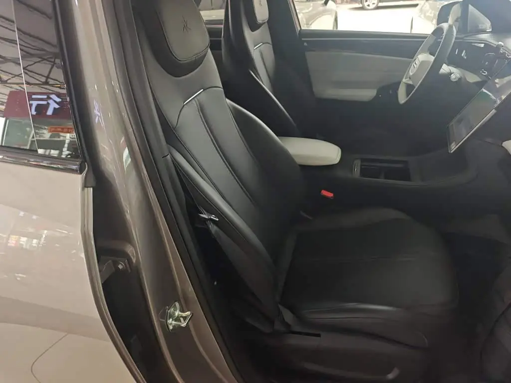Geely Galaxy Galaxy L7 2024 — Photo 16/20