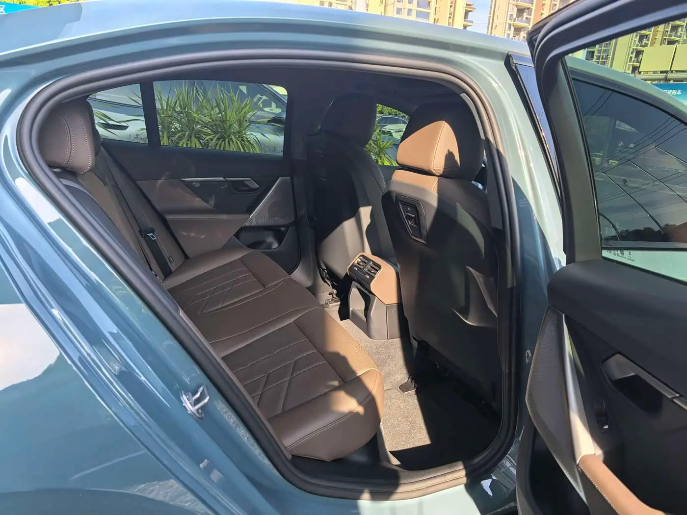 BMW 5 Series 2025 — Фото 13/20