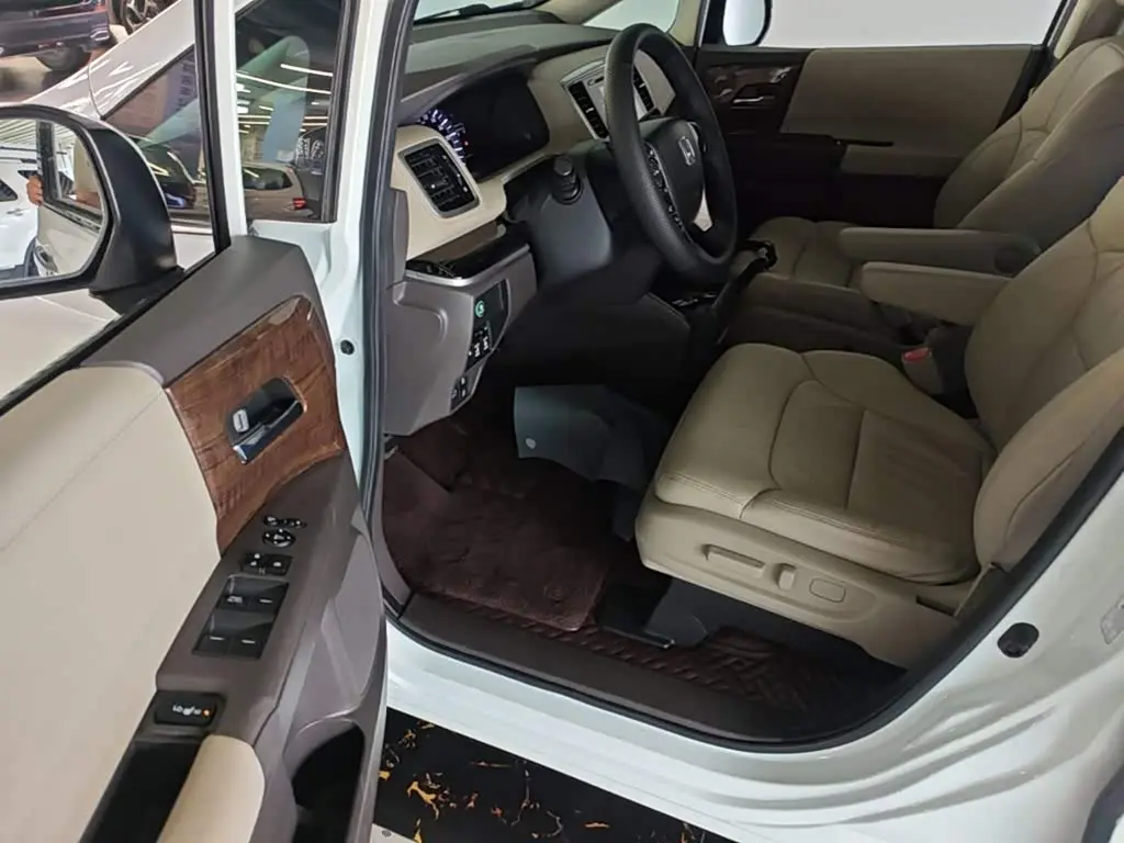 Honda Odyssey 2017 — Photo 16/20