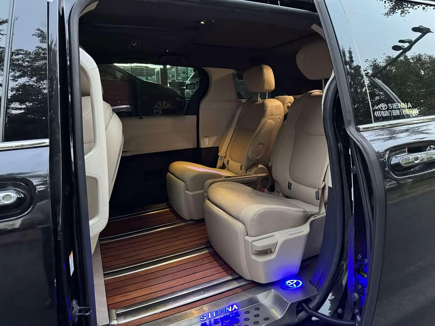 Toyota Sienna 2022 — Photo 16/20