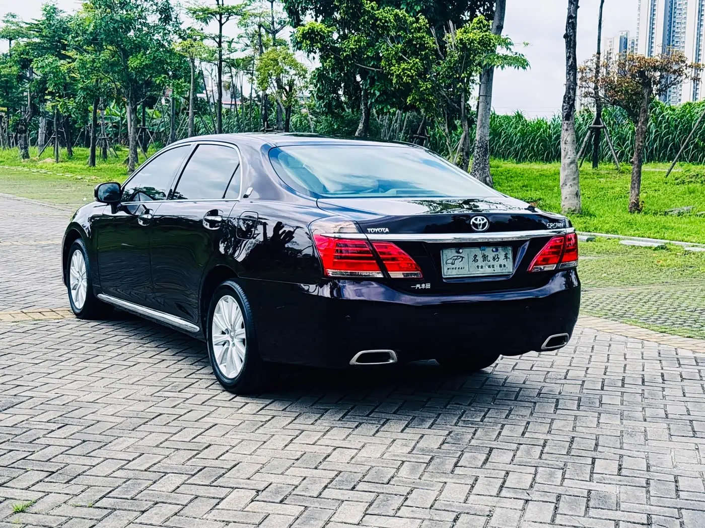 Toyota Crown 2012 — Şəkil 5/20