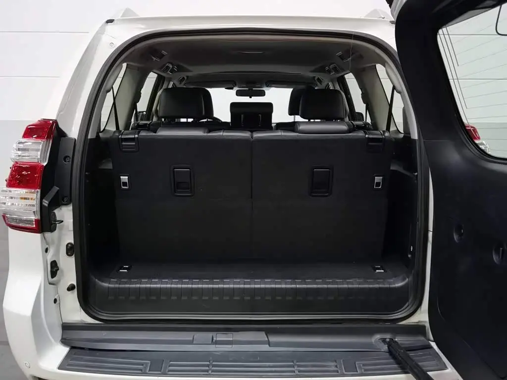 Toyota Prado 2016 — Photo 16/20