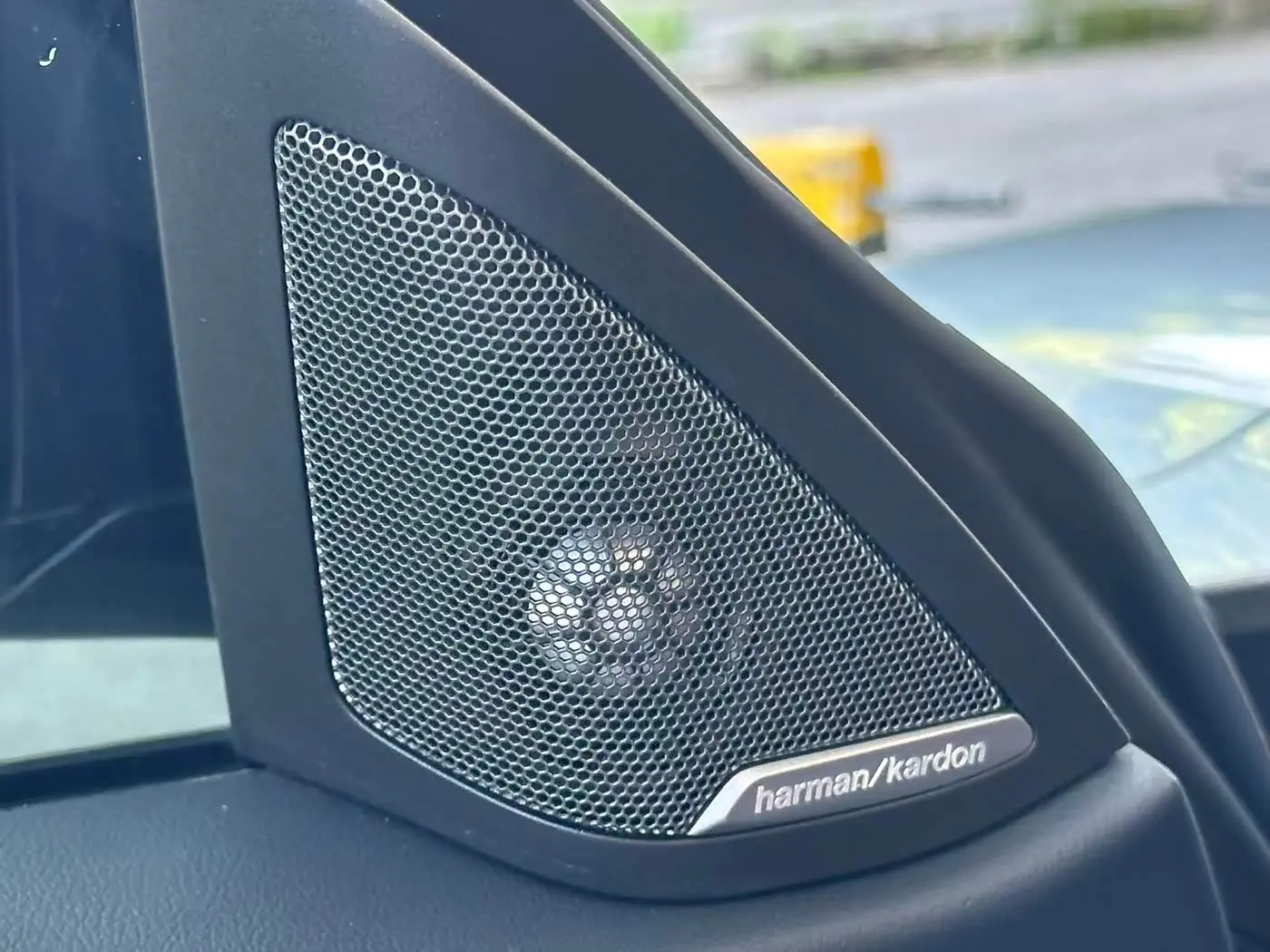 BMW 4 Series 2023 — Photo 11/20