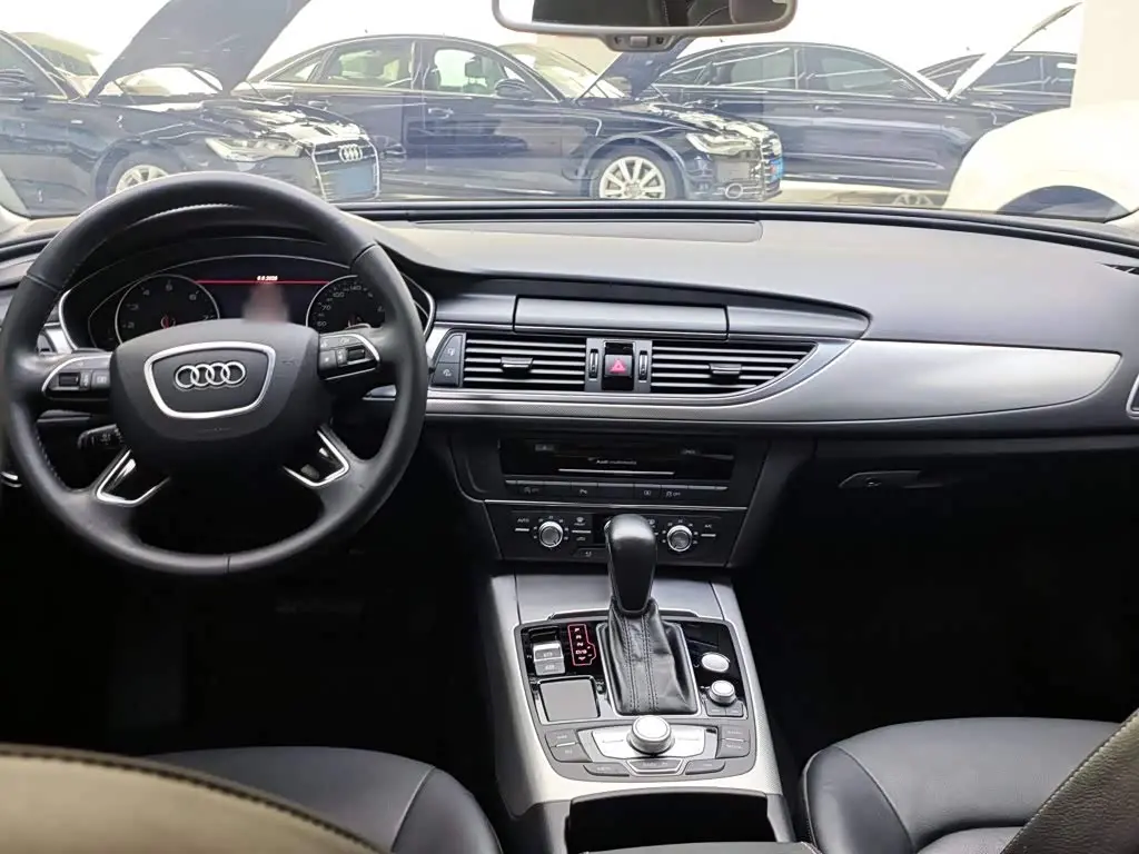Audi A6L 2018 — Фото 14/19