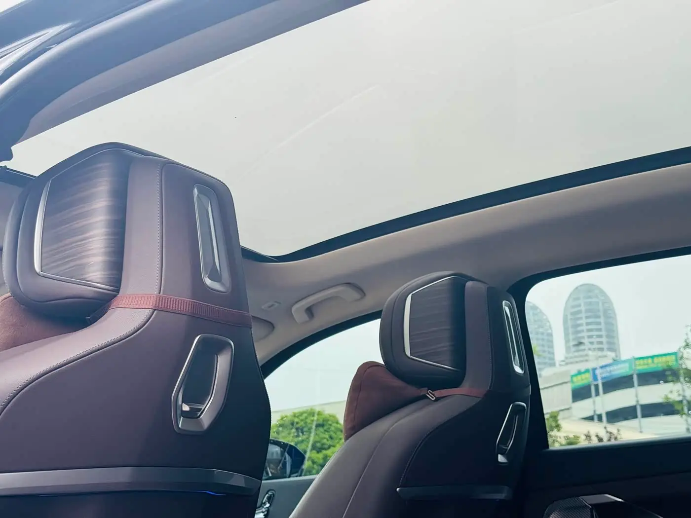 BMW 7 Series 2024 — ფოტო 17/20