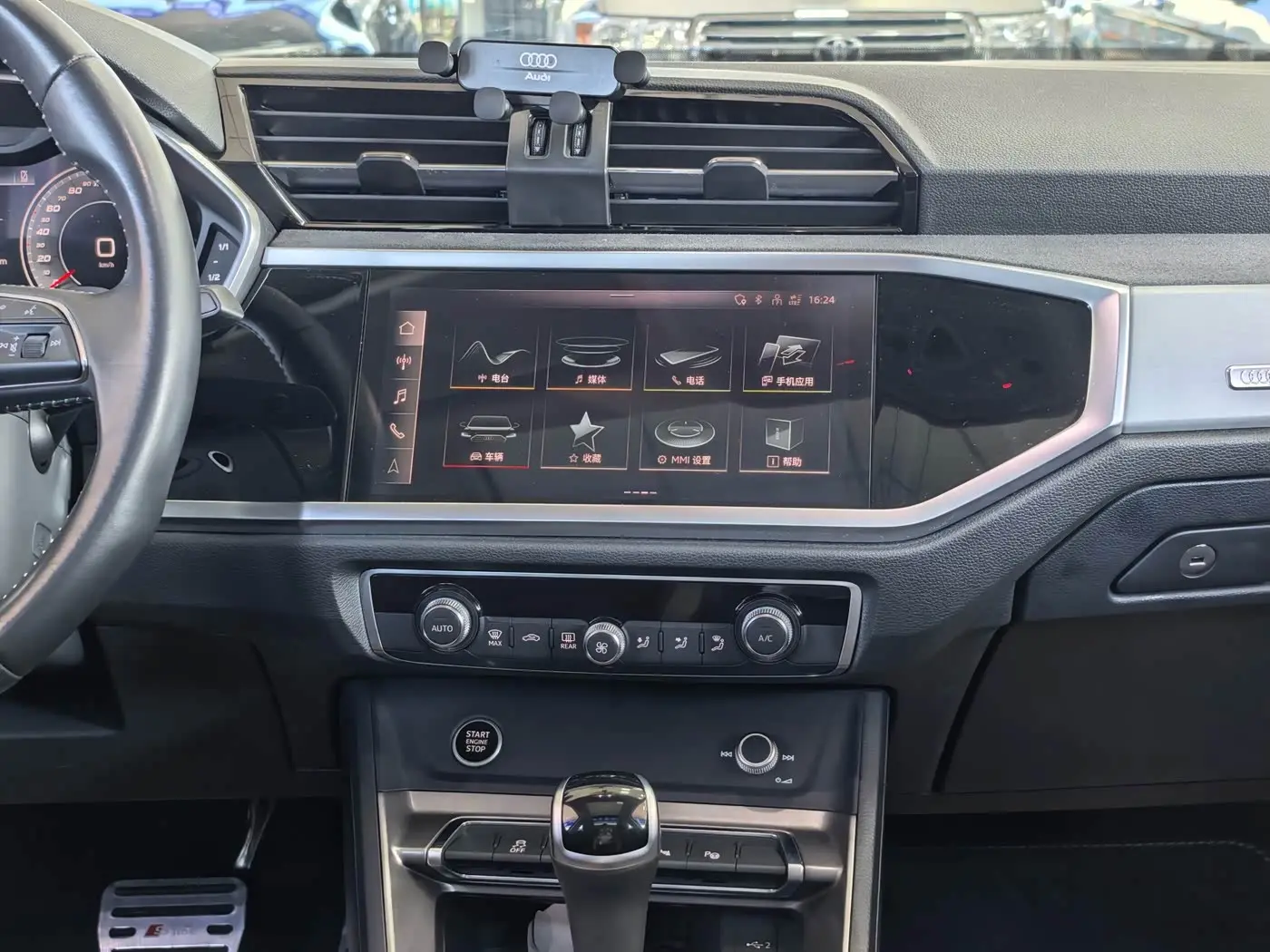 Audi Q3 2022 — Photo 13/17