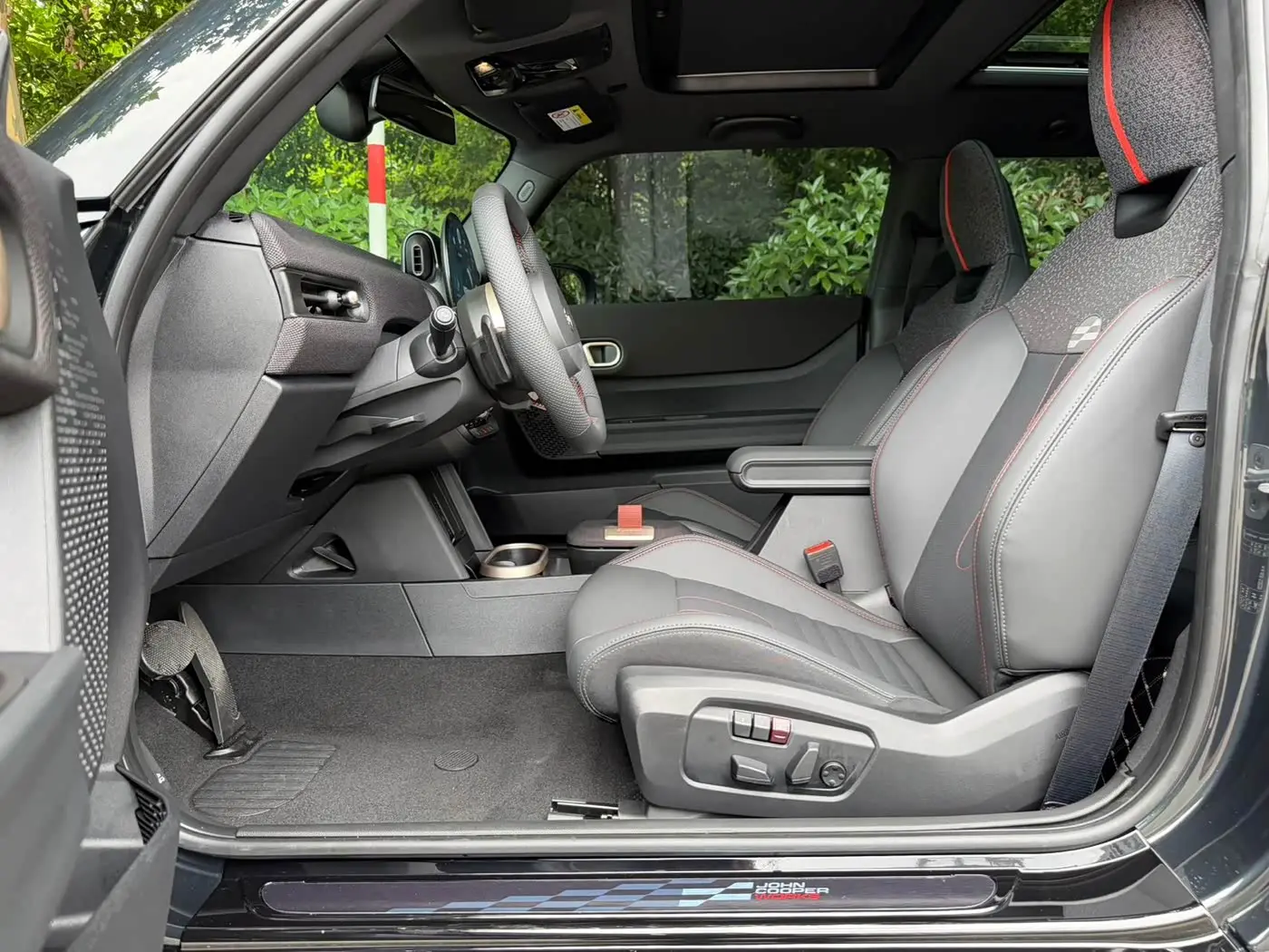 MINI MINI 2025 — Photo 7/14