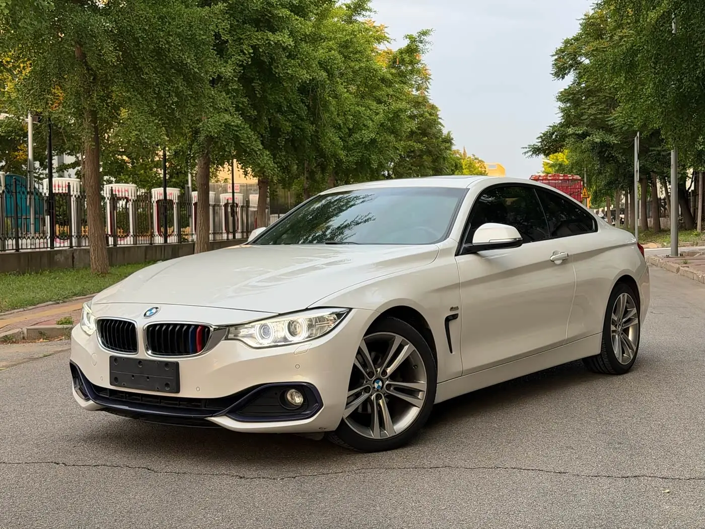 BMW 4 Series 2016 — Фото 1/20