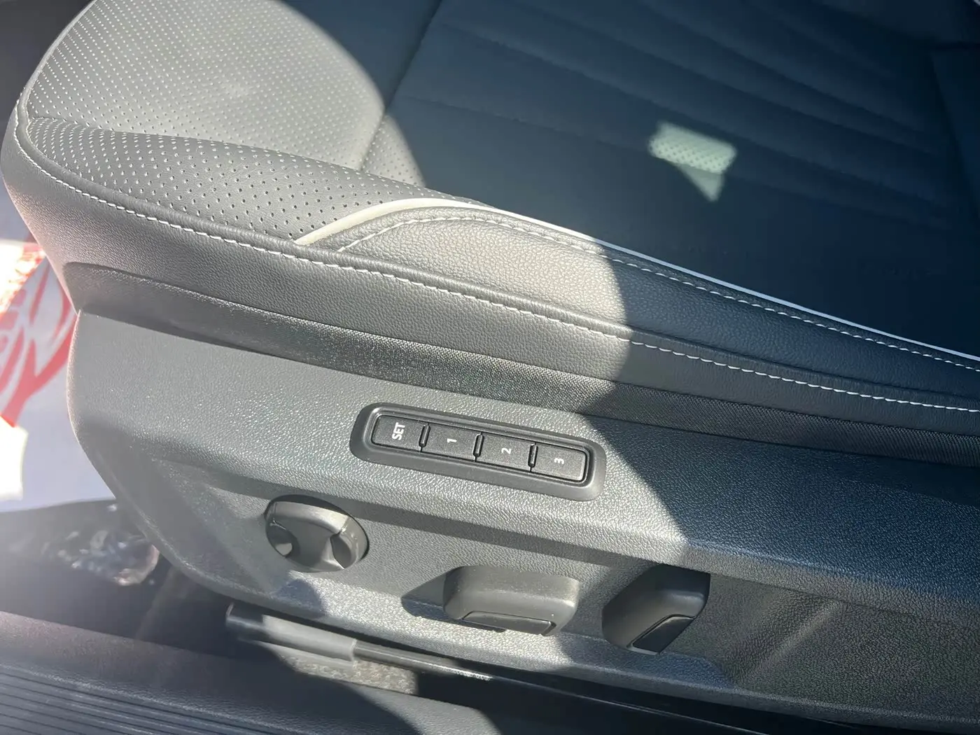 Volkswagen Passat 2024 — Şəkil 8/14