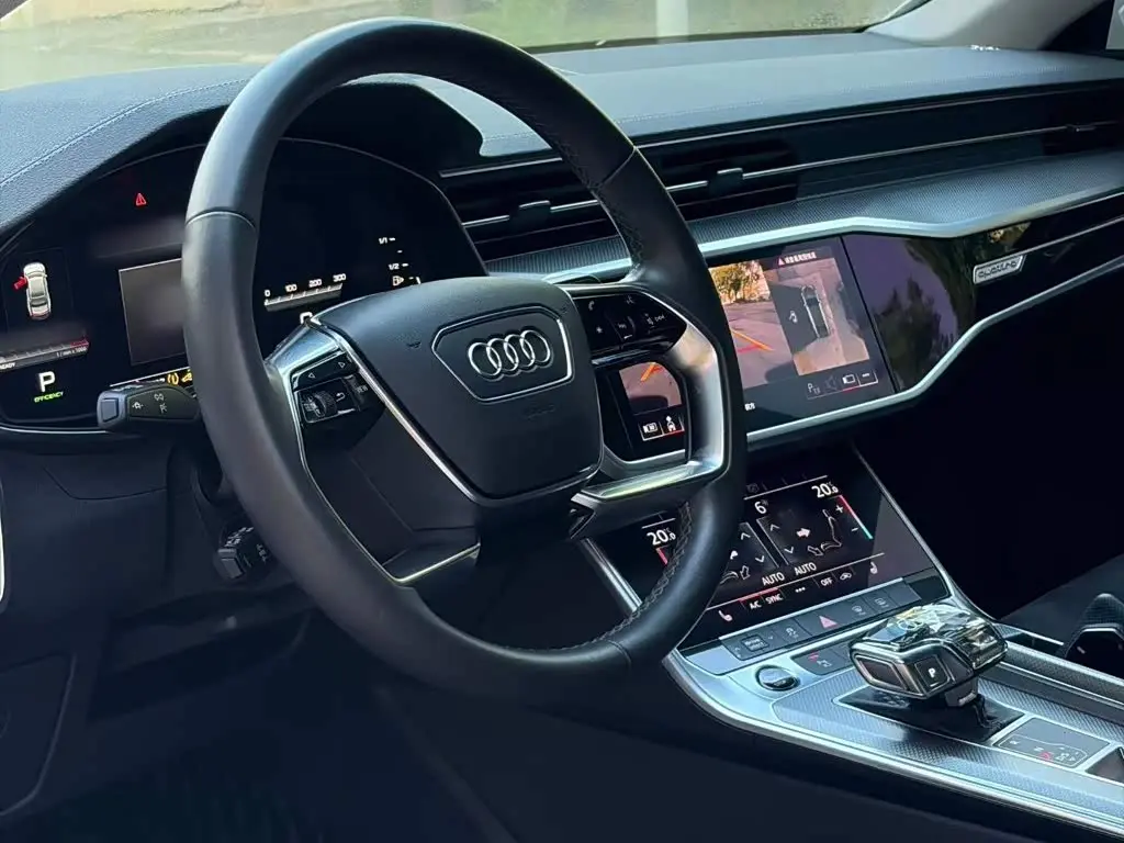Audi A7L 2024 — Photo 9/12