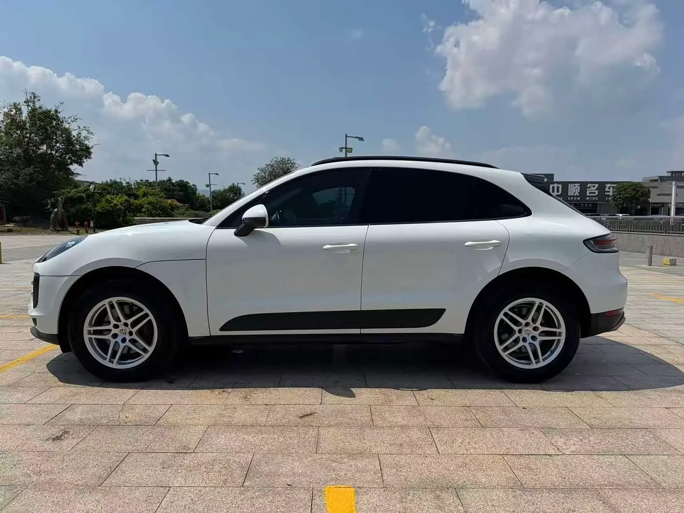 Porsche Macan 2021 — Фото 4/20