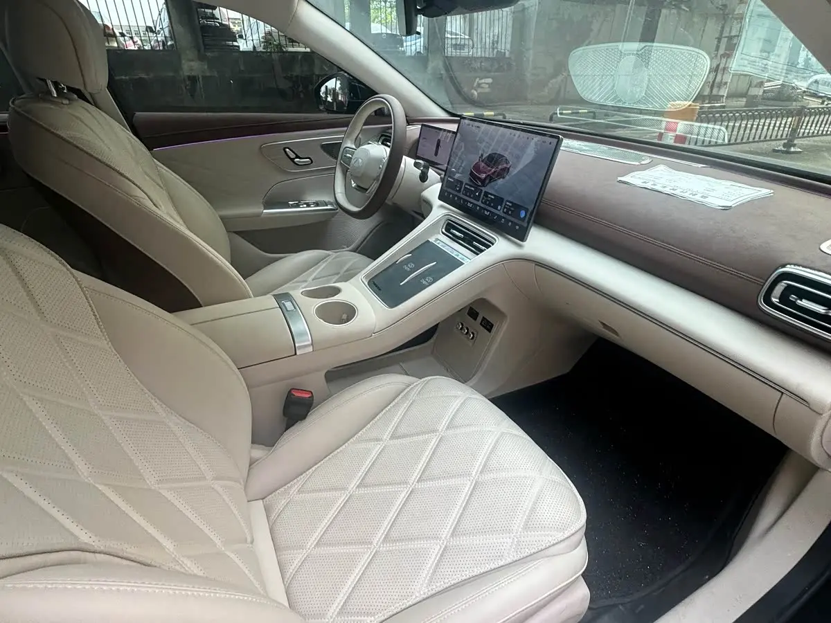 Chery Fengyun Fengyun A9L 2025 — Photo 9/13