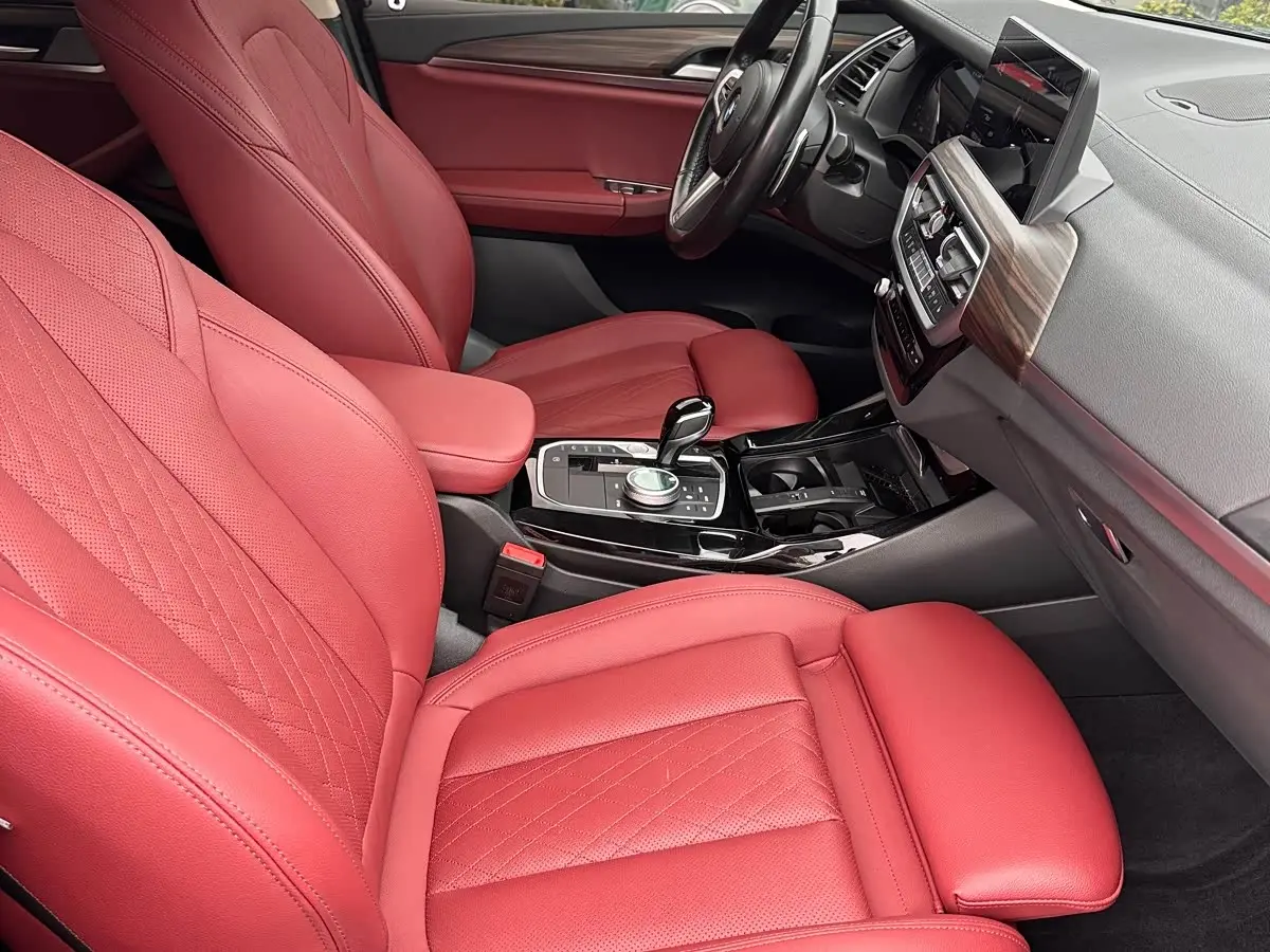 BMW X3 2022 — Photo 4/11