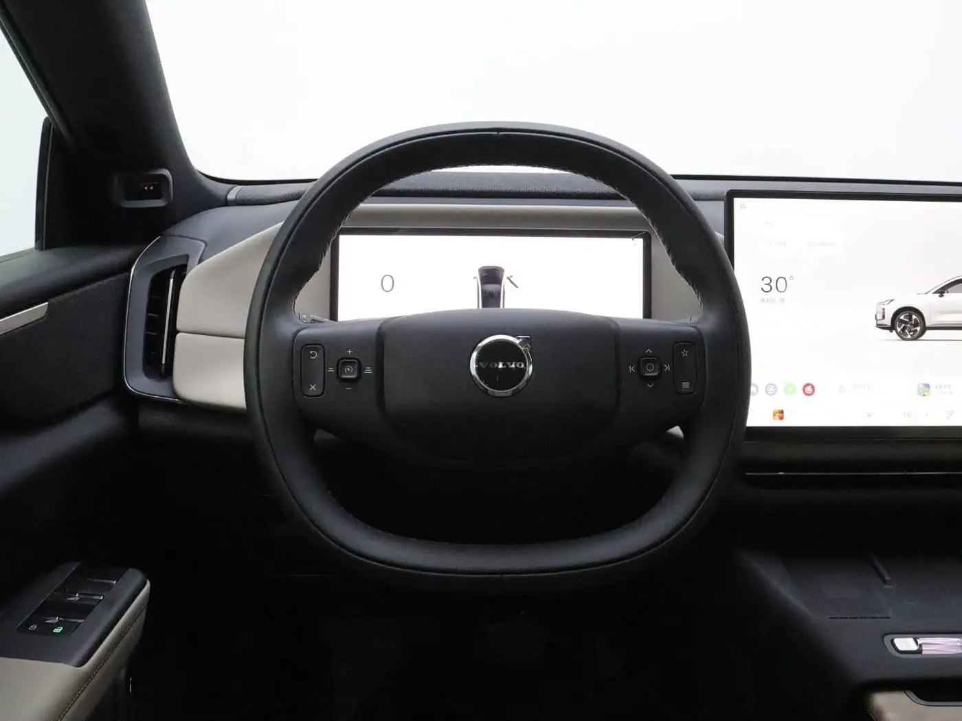 Volvo XC70 Plug-in Hybrid 2025 — Фото 14/20