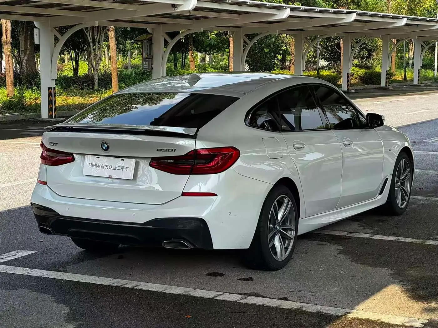 BMW 6 Series GT 2019 — Фото 8/16
