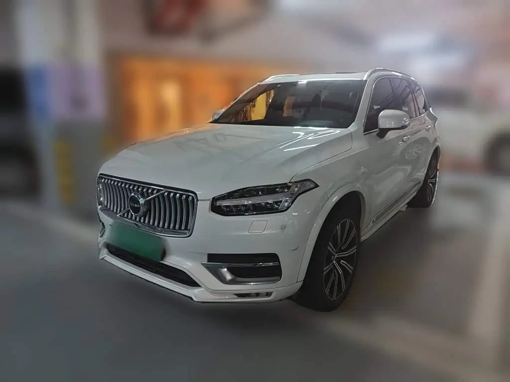 Volvo XC90 2019 — Photo 2/20