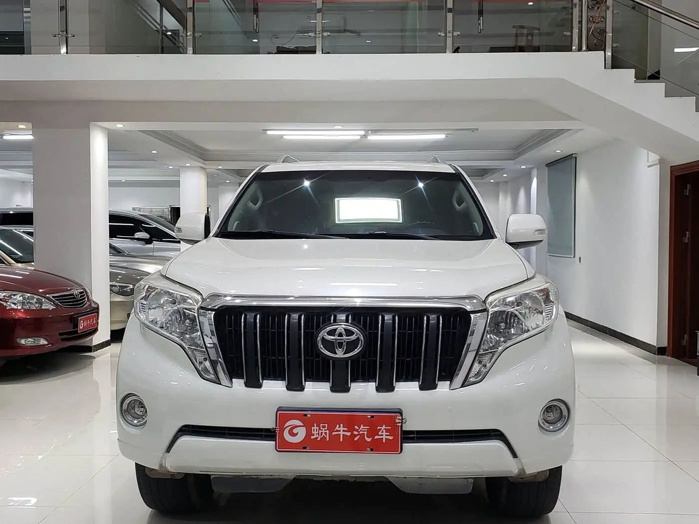 Toyota Prado 2017 — Photo 2/17