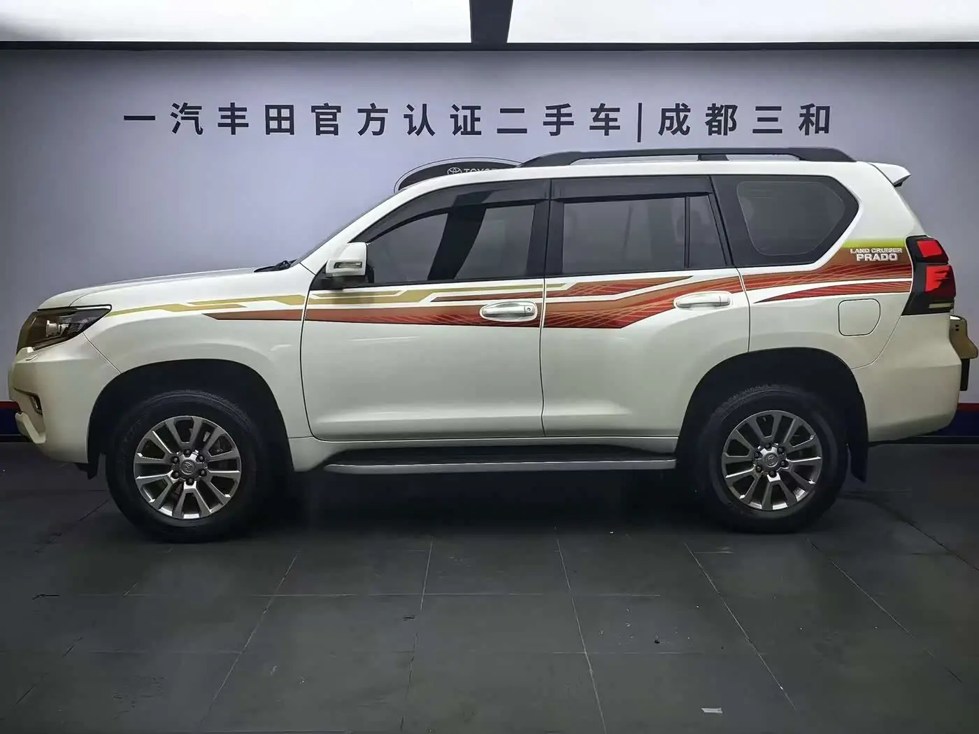 Toyota Prado 2020 — Фото 3/20
