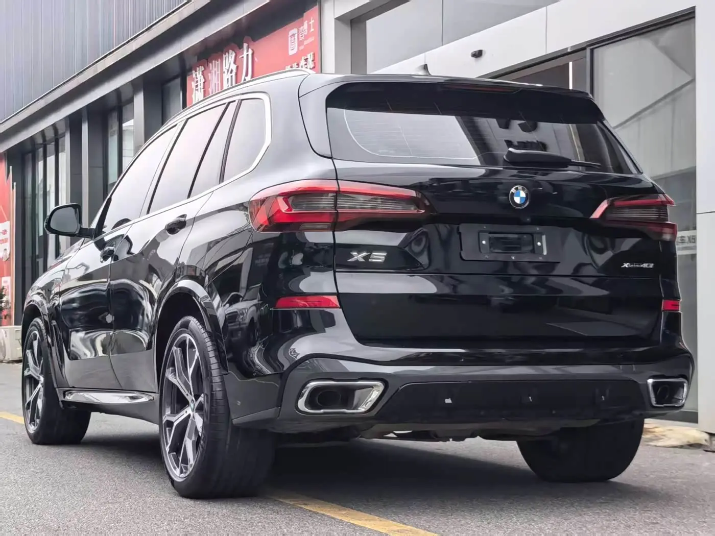 BMW X5 2021 — Фото 11/11