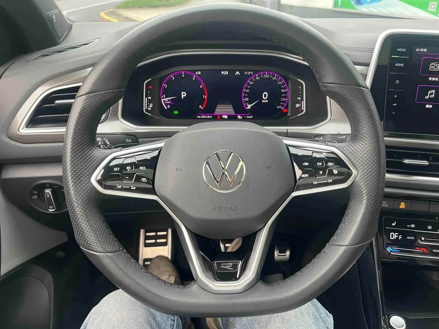Volkswagen T-ROC 2023 — Фото 17/20