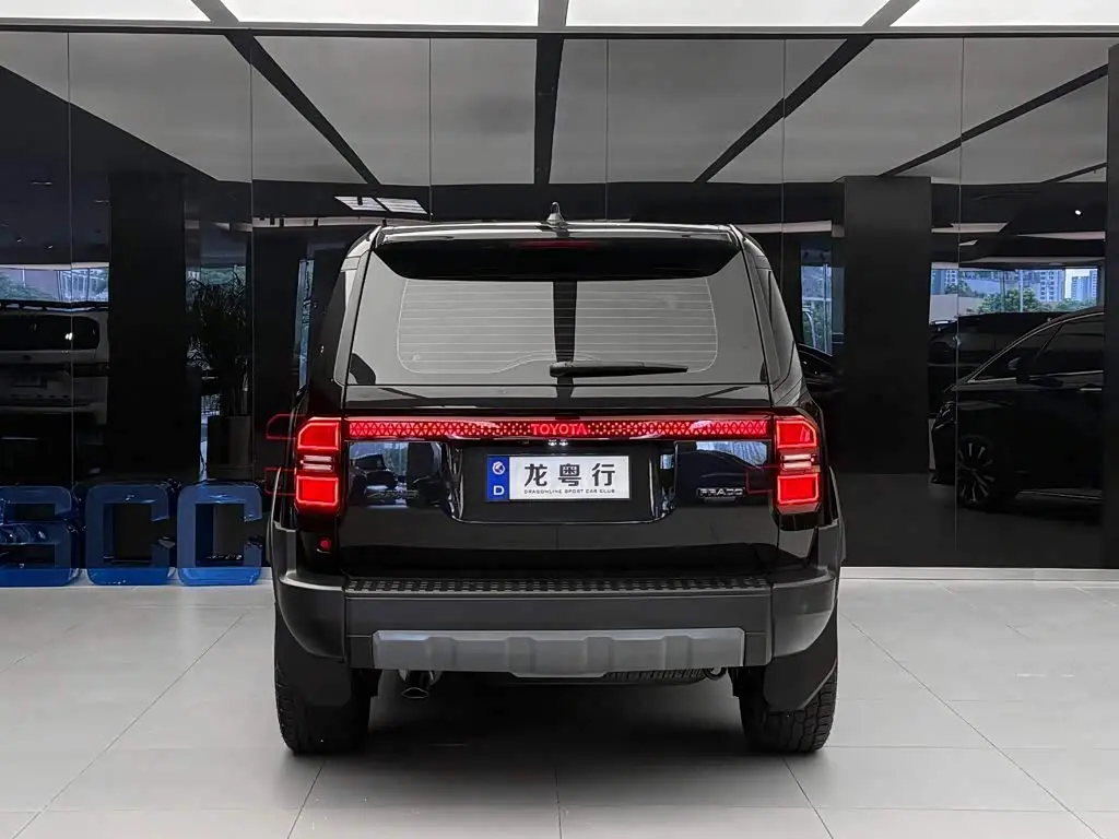 Toyota Prado 2025 — Photo 5/11