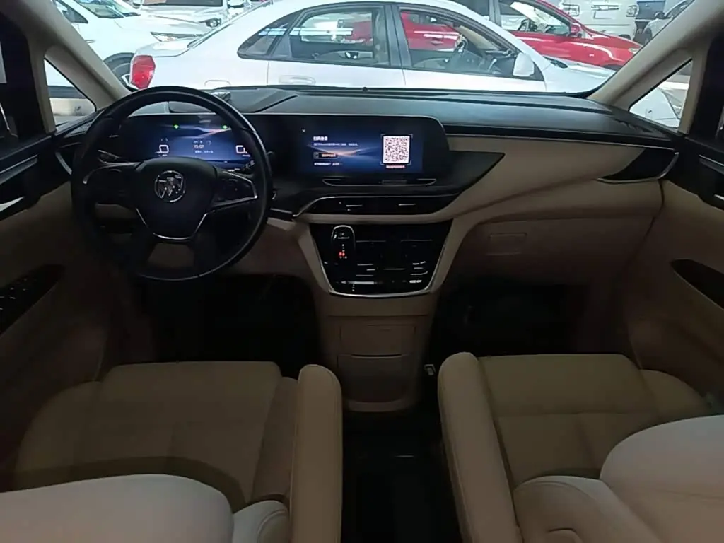 Buick GL8 2024 — Photo 10/20