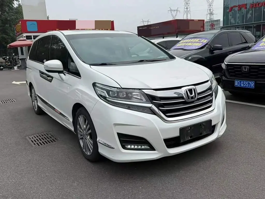 Honda Elysion 2019 — Photo 3/9