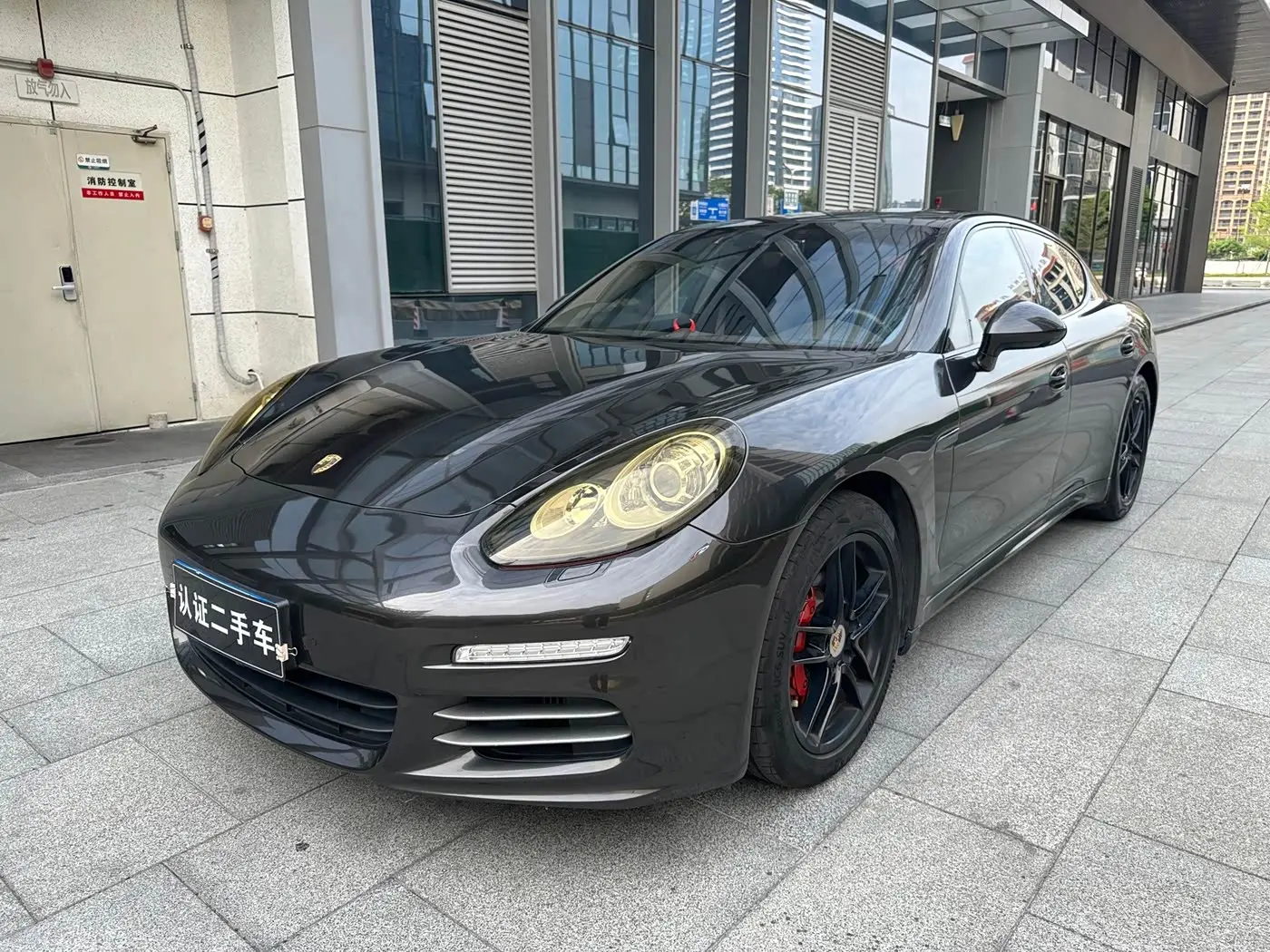 Porsche Panamera 2014 — Photo 1/20