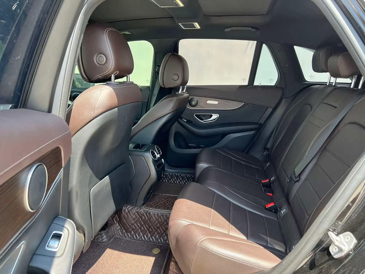 Mercedes-Benz GLC 2020 — Şəkil 7/12