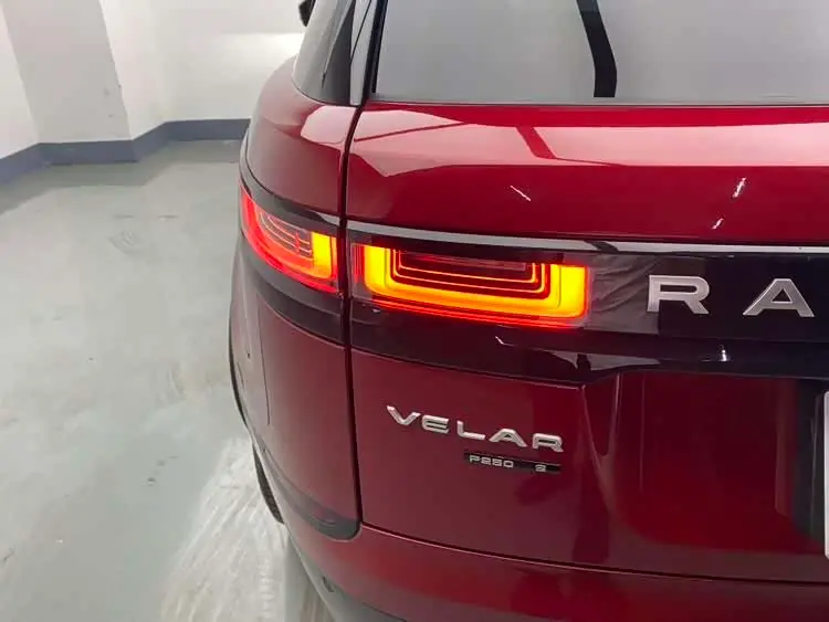 Land Rover Range Rover Velar 2018 — Фото 10/20