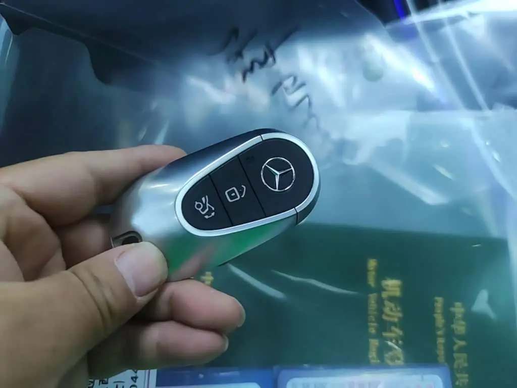 Mercedes-Benz GLC 2024 — Photo 17/20